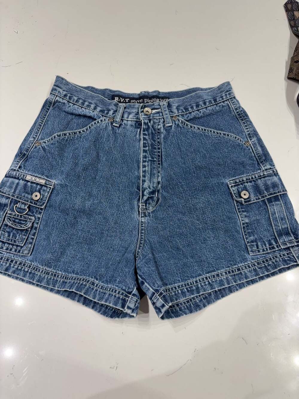 R.V.T. Serve Piping Hot Vintage Denim Cargo Shorts Size 11/12